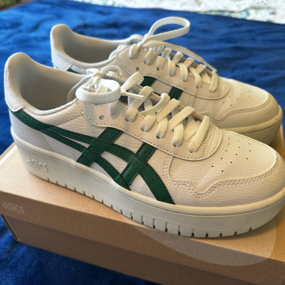 Asics White and Green Classic Sneakers